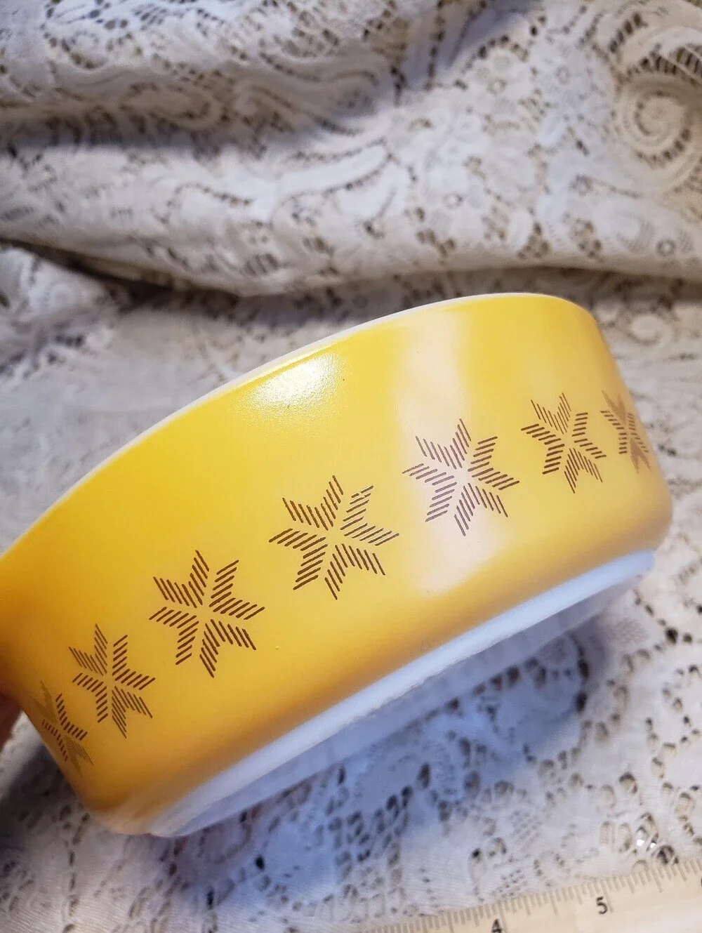 Vintage Pyrex Town And Country Yellow Star Pattern Baking Dish - White Interior
